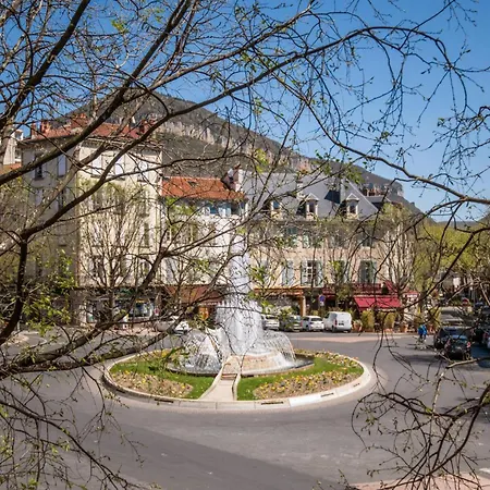 Le Centre-ville,fibre,balcon,clim *